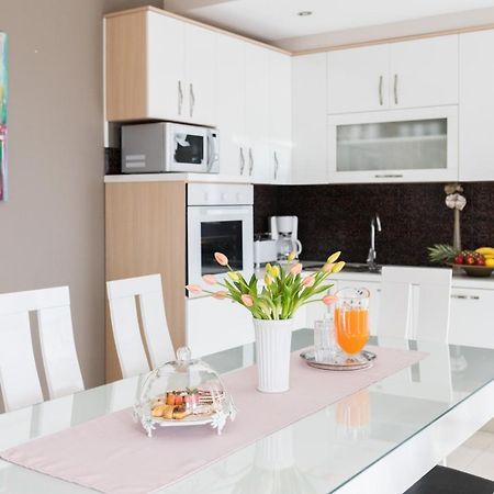 Turta Apartment Zára Kültér fotó