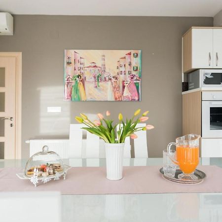 Turta Apartment Zára Kültér fotó