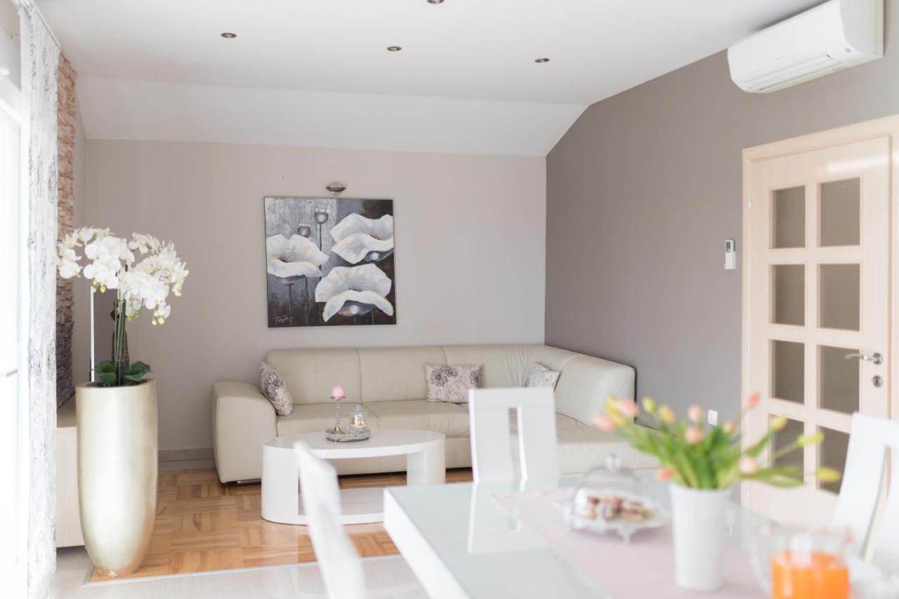 Turta Apartment Zára Kültér fotó